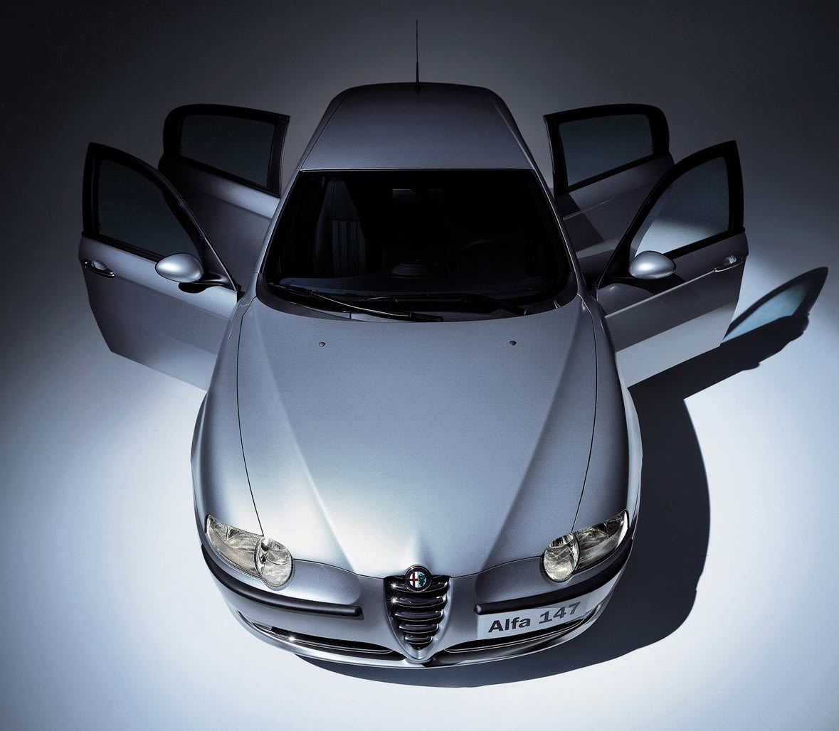 Alfa Romeo 147 back