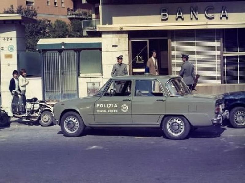 Alfa Giulia Dash Alfa Giulia Super Polizia