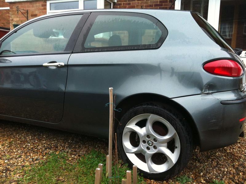 Alfa Romeo 147 1 6 Lusso 105 Cv For Sale
