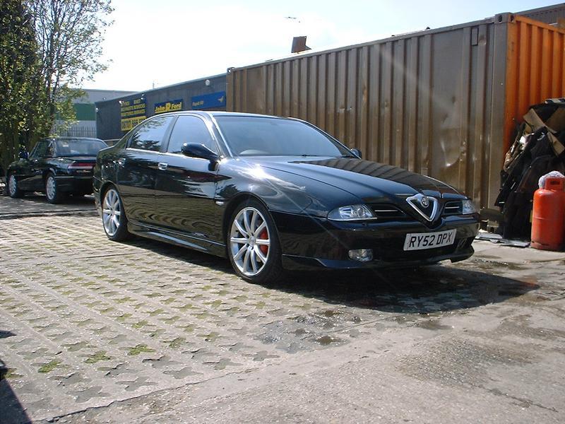 Alfa Romeo 166